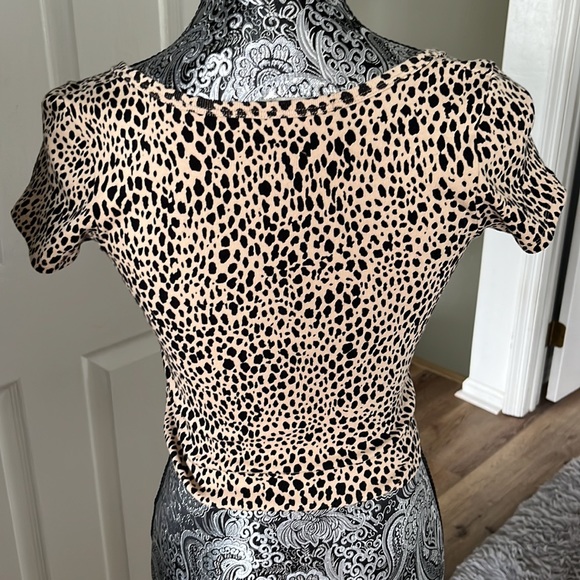 Brandy Melville Shirt - Picture 2 of 4